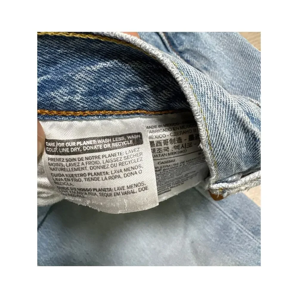 Levi's 501 Light Wash Slim Tapered Jeans Button Fly Distressed W28 Unisex